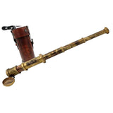 Kasten mit antikem Piraten Fernrohr